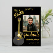 Invitation En Aluminium Fun Modern Graduate Photo Script noir et or (Debout devant)