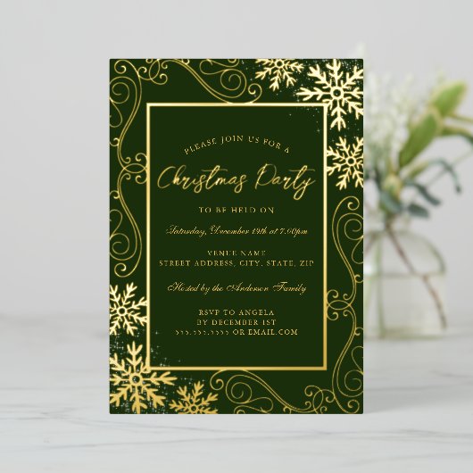Invitation En Aluminium Gold Green Swirl Snowflake Frame de Noël (Debout devant)