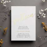 Invitation En Aluminium Golden Script Sweet 16 fête d'anniversaire<br><div class="desc">Célébrez son anniversaire d'étape avec ces invitations chic à la fête de 16e anniversaire avec "seize" en écriture manuscrite en feuille d'or moderne. Personnalisez avec les détails de votre fête en dessous. Un choix inoubliable et luxueux pour fabuleuses fêtes du 16ème anniversaire.</div>