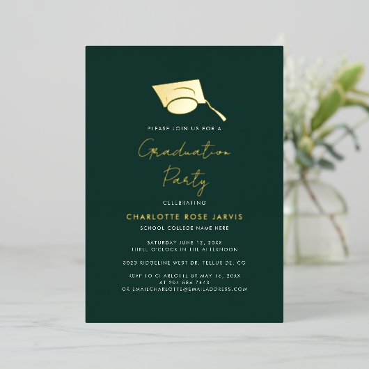 Invitation En Aluminium Graduation 2025 Script Graduate Party Gold (Debout devant)