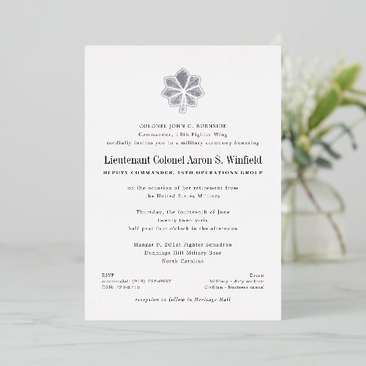 Invitation En Aluminium Lieutenant-colonel Retraite militaire (Debout devant)