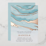 Invitation En Aluminium Luxe Aqua Marble Fête d'anniversaire ou toute occa<br><div class="desc">Célébrez-la avec ces invitations chic en feuille de papier qui sont parfaites pour les fêtes d'anniversaire ou toute occasion. Le design luxueux est doté d'un arrière - plan en marbre d'aqua avec veine rose en feuille d'or, et de détails de votre soirée sous la lettrage moderne. Le nom de l'occasion...</div>