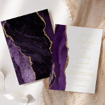 Invitation En Aluminium Mariage d'âge moderne Gold Purple<br><div class="desc">Le bord gauche de cette élégante faire-part de mariage moderne est orné d'une bordure d'aquarelle violette ornée d'une parties scintillant en faux or. Le texte personnalisable combine écriture manuscrite, copperplate et polices italiques en feuille d'or réelle sur un arrière - plan blanc. L'envers est assorti d'une agate violette et dorée....</div>