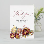 Invitation En Aluminium Mariage floral Burgundy élégant Script (Debout devant)