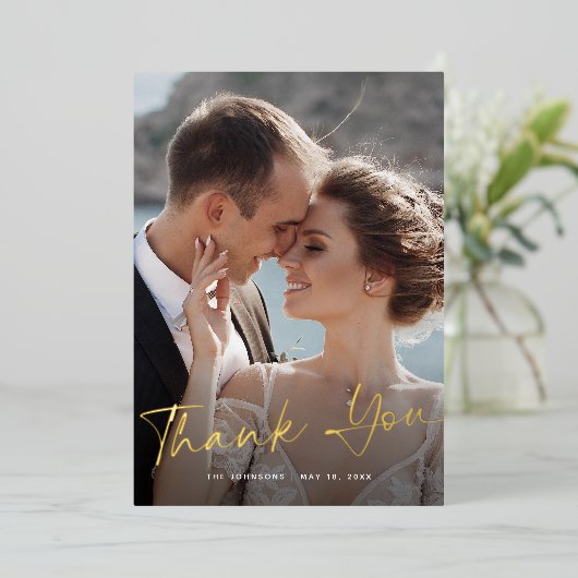 Invitation En Aluminium Mariage photo Modern Gold Script (Debout devant)