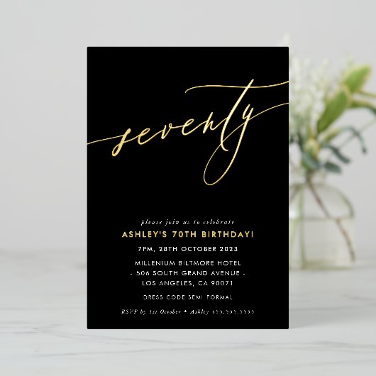 Invitation En Aluminium MINIMALIST Calligraphie chic 70e anniversaire or F (Debout devant)