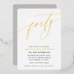 Invitation En Aluminium MINIMALIST Calligraphie chic or 40e anniversaire<br><div class="desc">par kat massard >>> https://linktr.ee/simplysweetpaperie <<< Un design branché et écrit à la main pour votre anniversaire - J'ai la plupart des âges disponibles en magasin CONSEIL :: 1. Pour modifier/déplacer des graphiques et des polices et ajouter du texte - cliquez sur le bouton "customiser". - - - - -...</div>