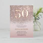 Invitation En Aluminium Moderne 5oth Anniversaire Rose Gold Calligraphie (Debout devant)