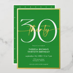 Invitation En Aluminium Moderne minimaliste vert 30 Script Anniversaire<br><div class="desc">Moderne et chic, cette invitation à l'anniversaire allie le vert classique et le blanc avec des accents de véritable feuille d'or. Le design minimal est un design simple et amusant pour célébrer l'anniversaire de l'événement. Cette version de la carte a un petit pois fantaisiste en arrière. Créé par Simply Farmhouse...</div>