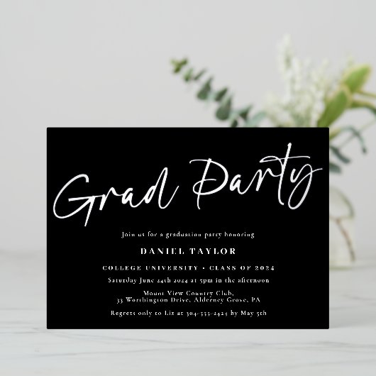 Invitation En Aluminium Moderne Simple Script Black Silver Graduation Part (Debout devant)