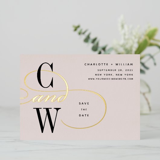 Invitation En Aluminium Monogramme à huile d'olive classique Enregistrer l (Debout devant)