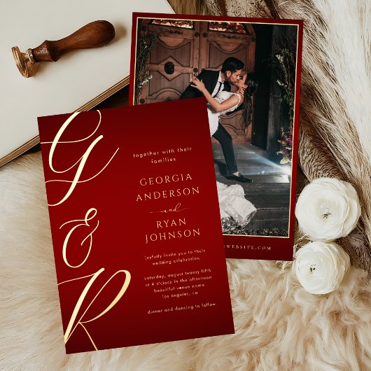 Invitation En Aluminium Monogramme Crimson Red Gold Mariage surdimensionné