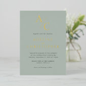 Invitation En Aluminium Monogramme Moderne Sage Vert Or (Debout devant)