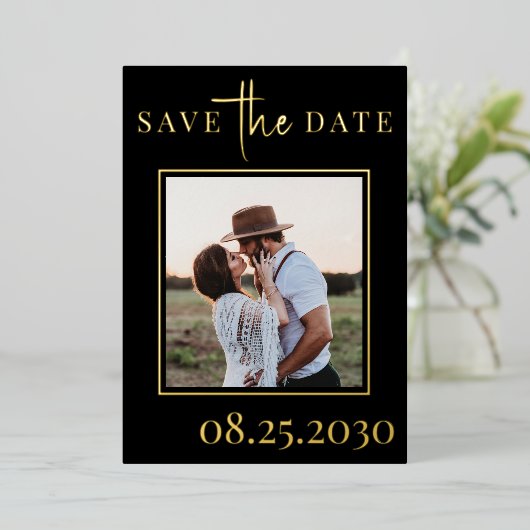 Invitation En Aluminium Noir or mariage photo moderne enregistrer la date (Debout devant)