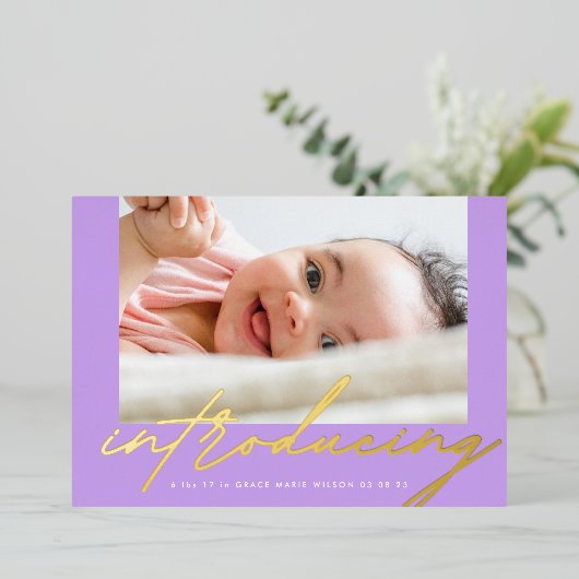Invitation En Aluminium Or moderne Introduction photo écrite bébé (Debout devant)