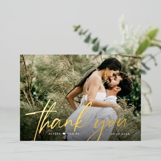 Invitation En Aluminium Personnalisé 2 photos Mariage Merci Script Gold (Debout devant)