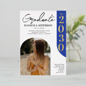 Invitation En Aluminium Photo bold or arc royal bleu graduation (Debout devant)