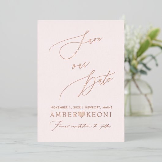 Invitation En Aluminium PixDezines Enregistrer Date Luxe Calligraphie Rose (Debout devant)