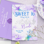 Invitation En Aluminium Purple Aquarelle Orchidées Douce 16<br><div class="desc">Invités Invitations à votre soirée Sweet 16 avec de belles invitations florales violettes et bleues. Le lettrage floral pour votre nom peut être facilement modifié. Les fleurs sauvages peuvent être redimensionnées et repositionnées avec votre texte. La palette de couleurs botanique violet, bleu et argent est polyvalente pour les bat mitzvah...</div>