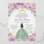 Invitation En Aluminium Quinceañera Robe Rose Violet Floral Sage Vert<br><div class="desc">Cette élégante invitation à la feuille d'or" présente de beaux lilas violet, des roses rose pâle à la floraison, une fille habillée d'une robe verte sage, des papillons et des accents d'or chic. Personnalisez-le facilement et rapidement, cliquez simplement sur le bouton "Modifier à l'aide des outils de conception" pour modifier...</div>