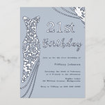 Invitation En Aluminium Robe à huile d'argent Dusty Bleu élégant 21e anniv<br><div class="desc">Robe à huile d'argent Dusty Blue Elegant Womans 21st Birthday Party Foil Invitation Voir d'autres invitations dans notre Niche and Nest Store</div>