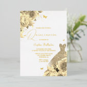 Invitation En Aluminium Robe & Fleurs d'or enchantées Quinceanera Gold (Debout devant)