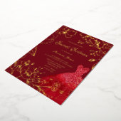 Invitation En Aluminium Robe rouge feuilles dorées élégante Sweet 16 or (Rotation)