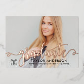Invitation En Aluminium Rose diplômé Gold Moderne Script Graduation Photo (Recto)