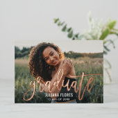 Invitation En Aluminium Rose Gold Brossé Script Photo Graduation Party (Debout devant)