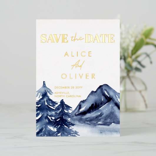 Invitation En Aluminium Rustic Navy Blue Trees Mountain Enregistrer la dat (Debout devant)