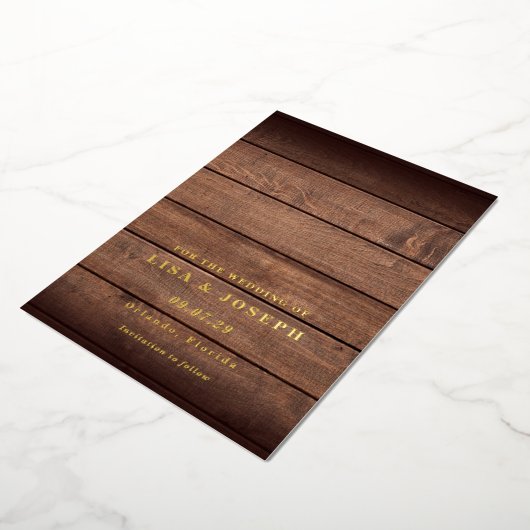 Invitation En Aluminium Rustic Wood Country Script Enregistrer la date (Rotation)