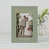 Invitation En Aluminium Sage Green Coeur Script Mariage Photo Merci (Debout devant)