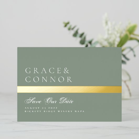Invitation En Aluminium Sage Green Gold Stripe Photo Enregistrer La Date (Debout devant)