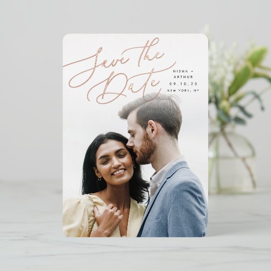 Invitation En Aluminium Script balayé par vent | Photo Verticale Enregistr (Debout devant)