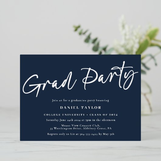 Invitation En Aluminium Script moderne Blue Silver Graduation Party (Debout devant)