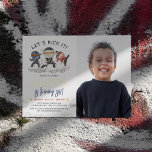 Invitation En Aluminium Shiny Let's Kick It Ninja Karate Photo Anniversair<br><div class="desc">Ajoutez un peu de brillance à vos invitations de fête d'anniversaire avec de l'or, de l'argent ou de l'or rose ! Ce style métallique classique et intemporel ajoutera un autre niveau à vos invitations. Préparez-vous à une fête d'anniversaire sur le thème du ninja. Cette conception dynamique présente une aquarelle captivante...</div>