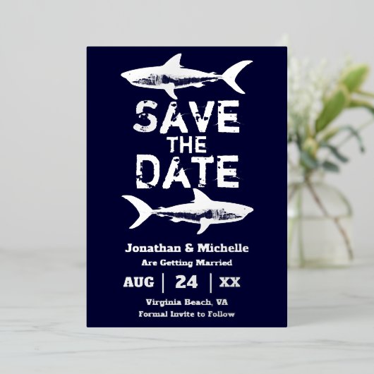 Invitation En Aluminium Silver Foil Shark Beach Enregistrer la date (Debout devant)