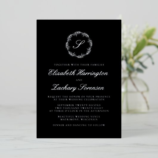 Invitation En Aluminium Silver Monogram Wreath Script Black Wedding (Debout devant)