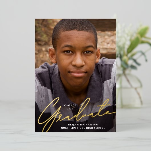 Invitation En Aluminium Simple Script Gold Foil Photo Graduation Party (Debout devant)