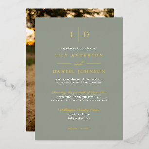 Invitation En Aluminium Vert sauge Élégant Monogramme Mariage Photo Or