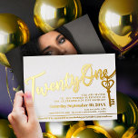 Invitation En Aluminium Vingt et un 21e anniversaire clé or blanc photo<br><div class="desc">Vingt et un 21ème anniversaire simple blanc avec texte feuille or ou votre propre clé couleur feuille à l'invitation de la porte. Personnalisez ce script de fête de 21e anniversaire et l'invitation d'anniversaire de 21 jalons graphiques modernes avec vos propres détails d'événement de fête d'anniversaire, et votre propre photo au...</div>
