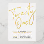 Invitation En Aluminium Vingt et un Gold moderne 21e fête d'anniversaire<br><div class="desc">Célébrez votre journée spéciale avec cette élégante invitation à la fête du 21e anniversaire. Ce design présente un texte chic en feuille d'or "Twenty One" avec une disposition propre. Vous pouvez choisir la véritable couleur de tampon (or, argent, or Rose). D'autres conceptions et fournitures de fête sont disponibles à ma...</div>