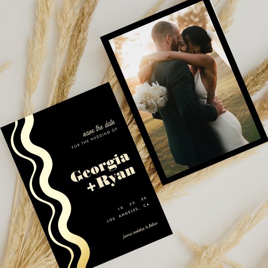 Invitation En Aluminium Wavy Edge Moderne Rétro Noir Enregistrer la date R