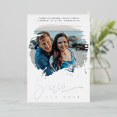Invitation En Aluminium Wedding Modern Brushstroke Photo Engaged Couple (Debout devant)