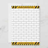 Invitation En construction Baby shower de vêtements pour bébé (Dos)