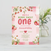 Invitation en vichy fraise sucré une baies 1er anniversaire (Debout devant)