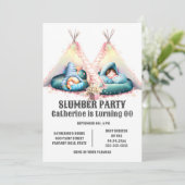 Invitation Enfants dormant teepee glamping sombres (Debout devant)