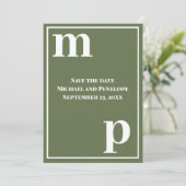 Invitation Énorme Monogramme Vert Olive Enregistrer la Date (Debout devant)