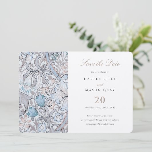 Invitation Enregistrer La Date Classic Golden Lily Pastel Mar (Debout devant)