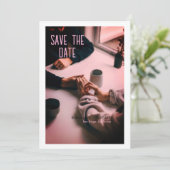 Invitation enregistrer la date rose boho QR ajouter le nom du (Debout devant)